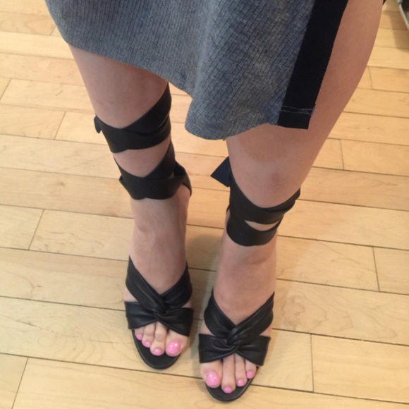 TOPSHOP | Suede Wrap-Arounds - Picture 7 of 8